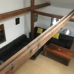 Holubnik Statecnych Zen Kralovych Luže