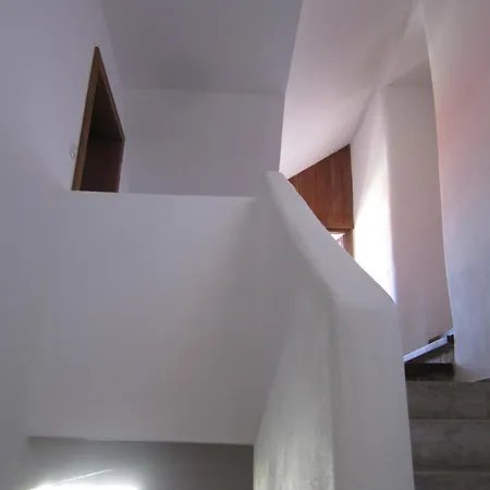 Holubnik Statecnych Zen Kralovych Luže