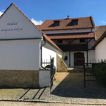Holubnik Statecnych Zen Kralovych Apartman *