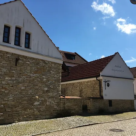 아파트 Holubnik Statecnych Zen Kralovych Luže