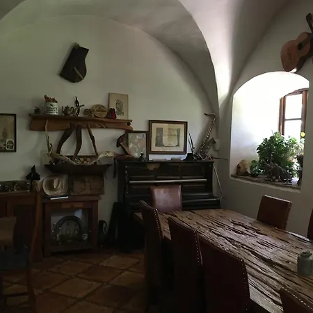 Holubnik Statecnych Zen Kralovych