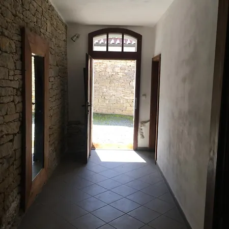 Holubnik Statecnych Zen Kralovych *