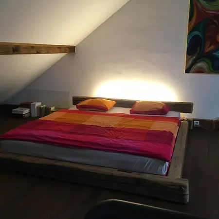 Holubnik Statecnych Zen Kralovych Διαμέρισμα Luže