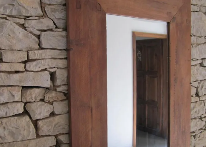 Holubnik Statecnych Zen Kralovych Daire